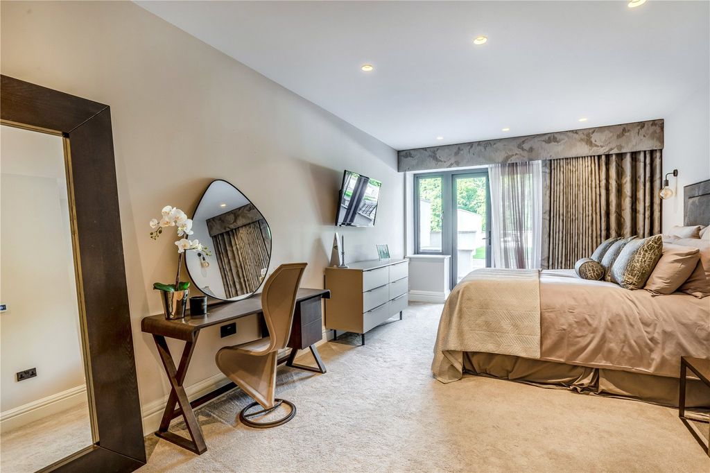Additional image 15 of 2 bed flat for saleCongleton Road, Alderley Edge, Cheshire SK9