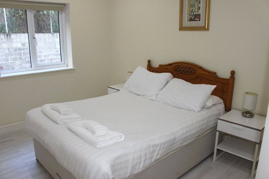 Additional image 9 of 2 bed flat for saleApt 2 (16) Coastal View, Pendine, Carmarthen SA33