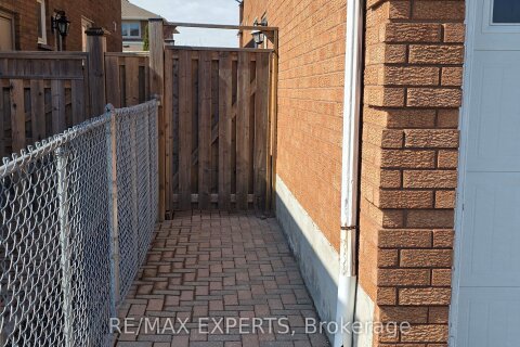 Additional image 8 of 8 Waterfall Road, Vaughan, ON, L4L 5B5