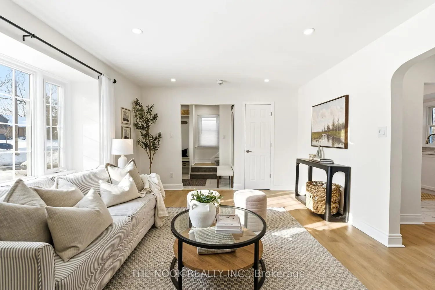 126 Abbott Boulevard photo 3