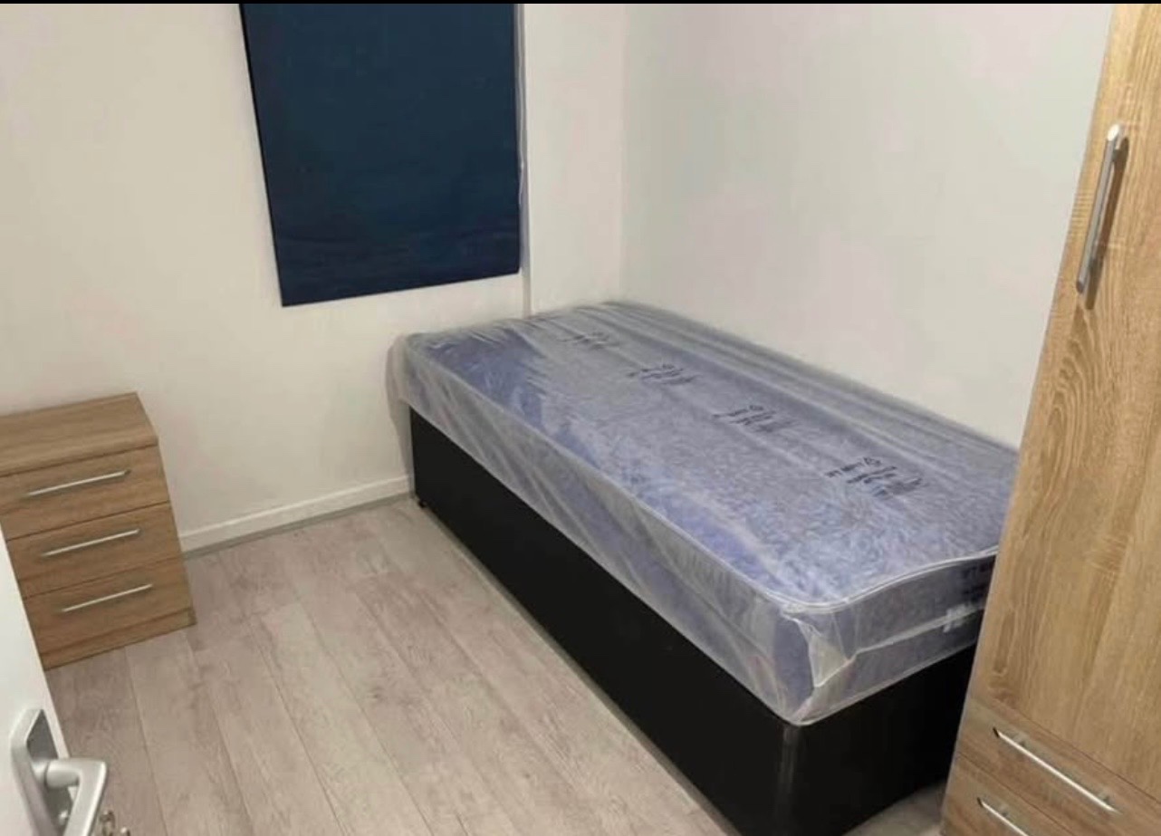 Additional image 2 of Room in a Shared House, Hathersage Road, B42, N1 7GU