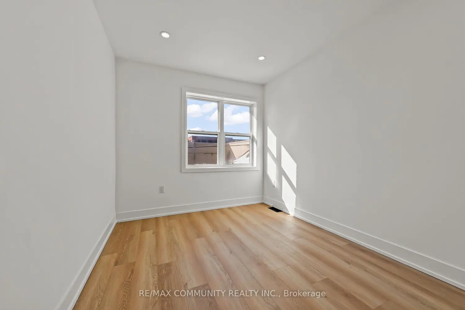 Additional image 12 of 340 Albany Avenue