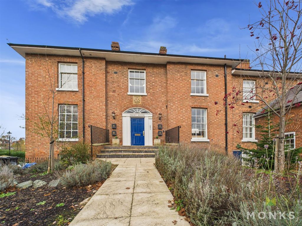 3 bed flat for salePriory Road, Shrewsbury SY1