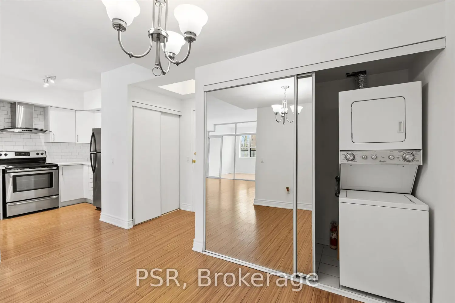 Additional image 20 of 7378 Yonge Street 103