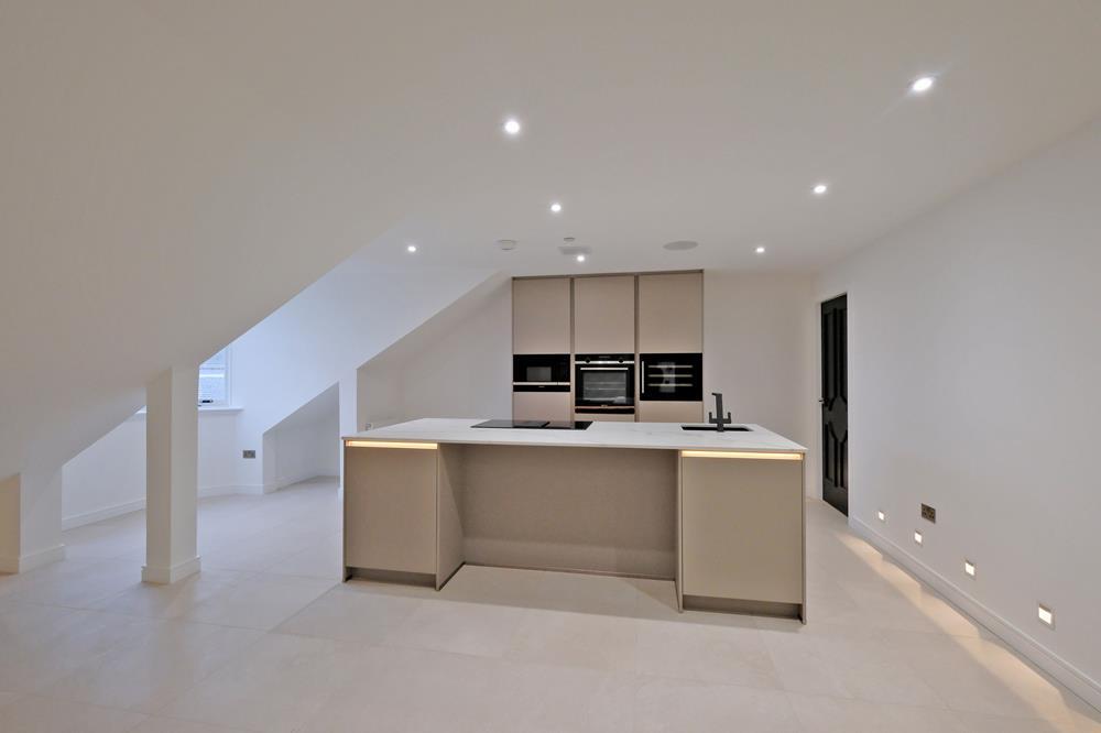 Additional image 4 of North Silver Street, Top Floor, Aberdeen, AB10