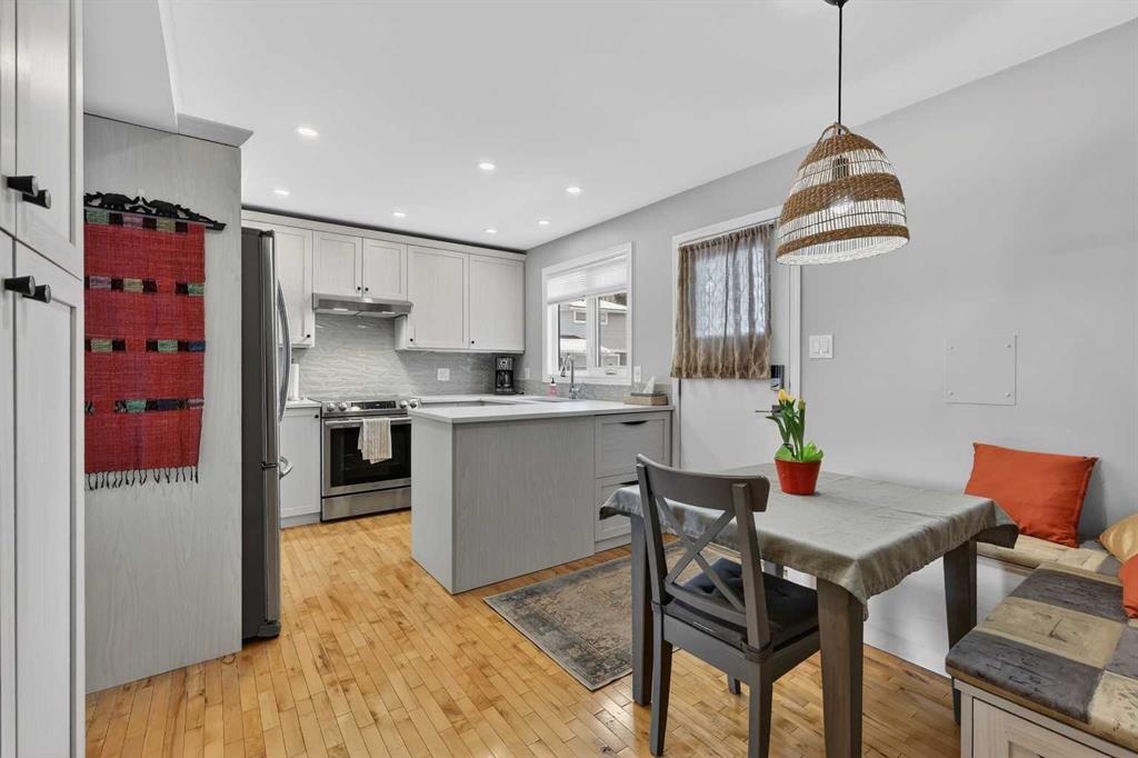 Additional image 4 of 563 Regal Park NE, Calgary, AB, T2E 0S6