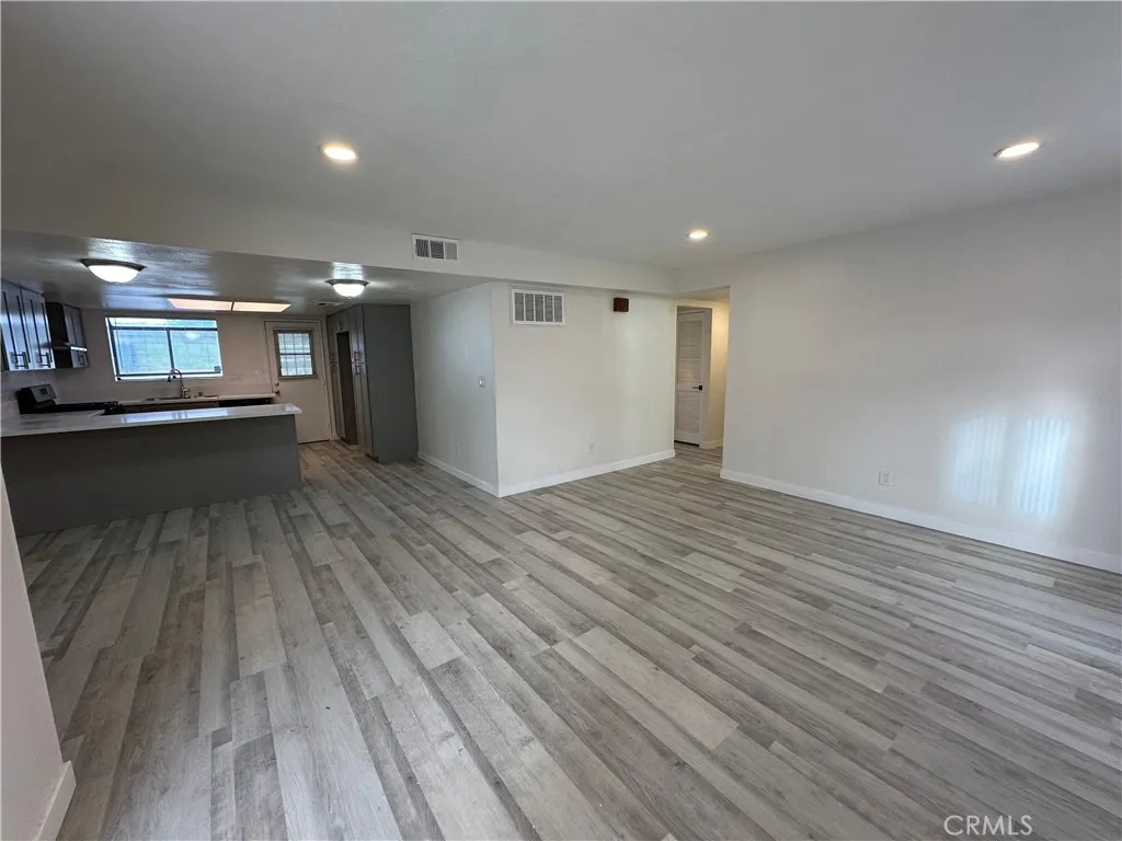 Additional image 7 of 44155 10th St W, Lancaster, CA 93534