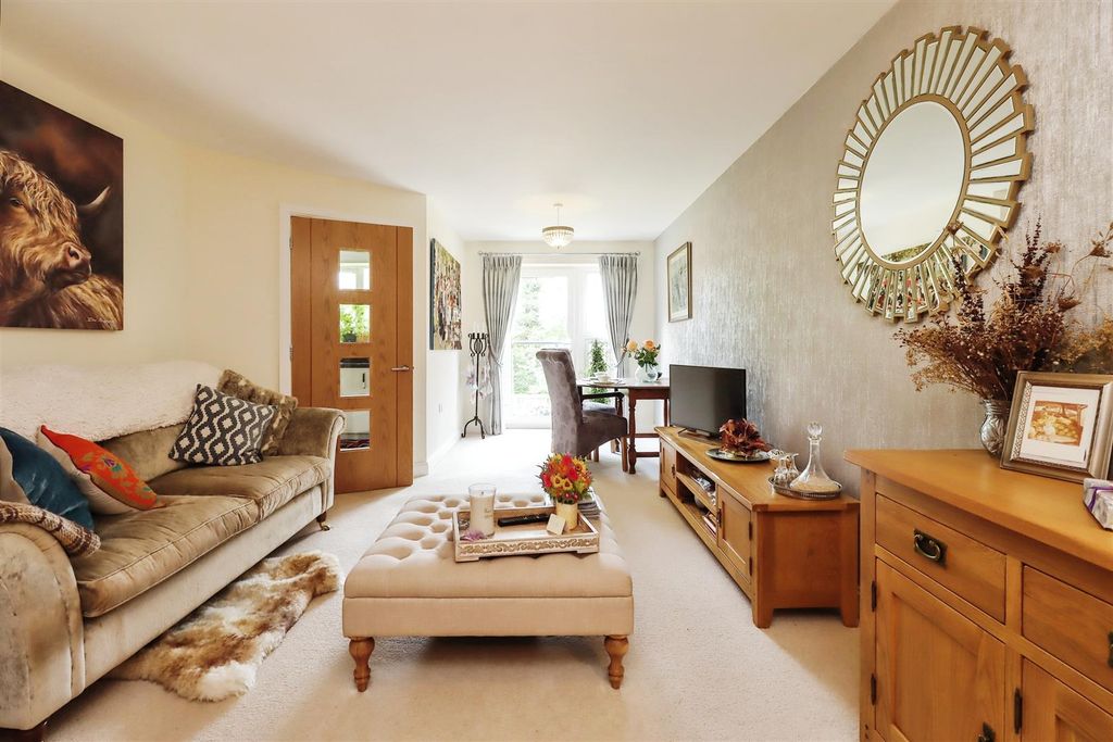Additional image 8 of 1 bed flat for saleSummerfield Place, 117 Wenlock Road, Shrewsbury SY2