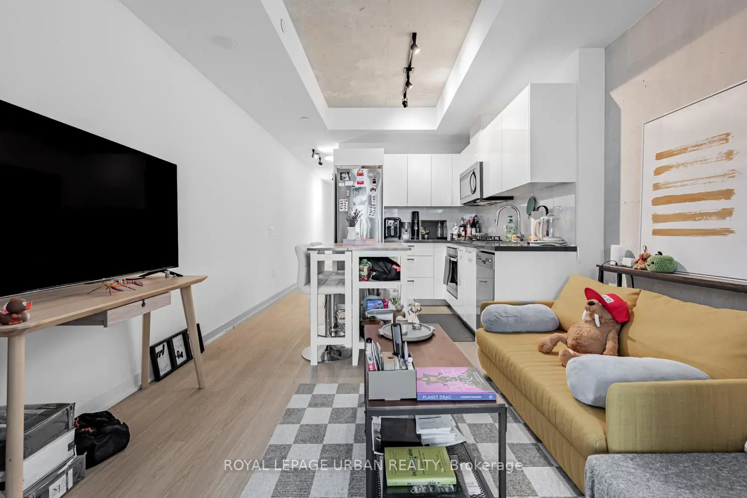 Additional image 8 of 195 Mccaul Street 521