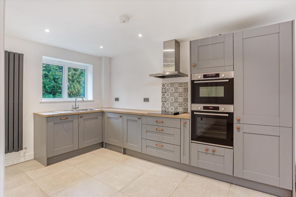 Additional image 17 of 6 bed detached house for saleLenchwick, Evesham, Worcestershire WR11