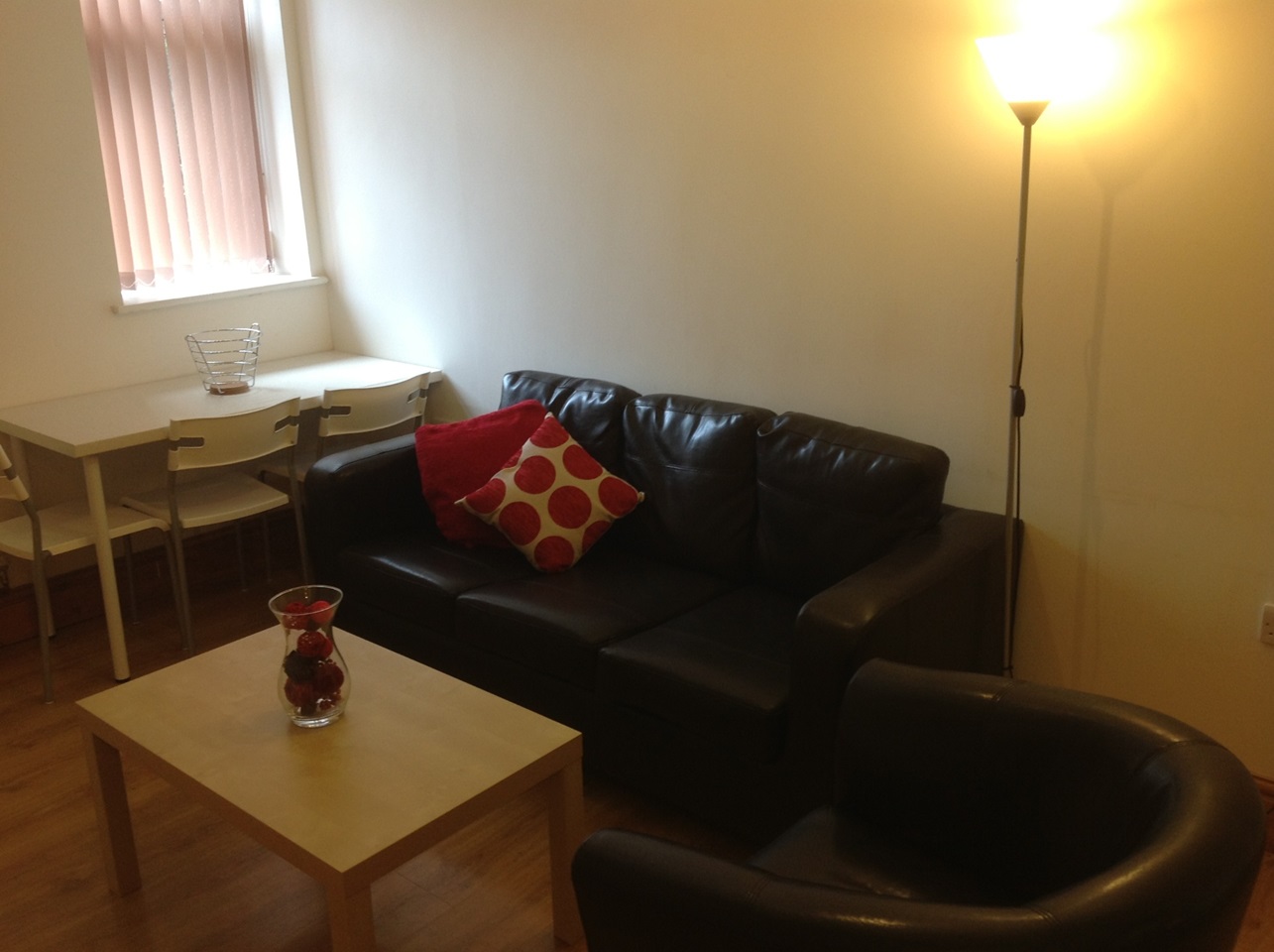 Additional image 2 of 3 Bed Flat, Hyde Terrace, LS2, N1 7GU