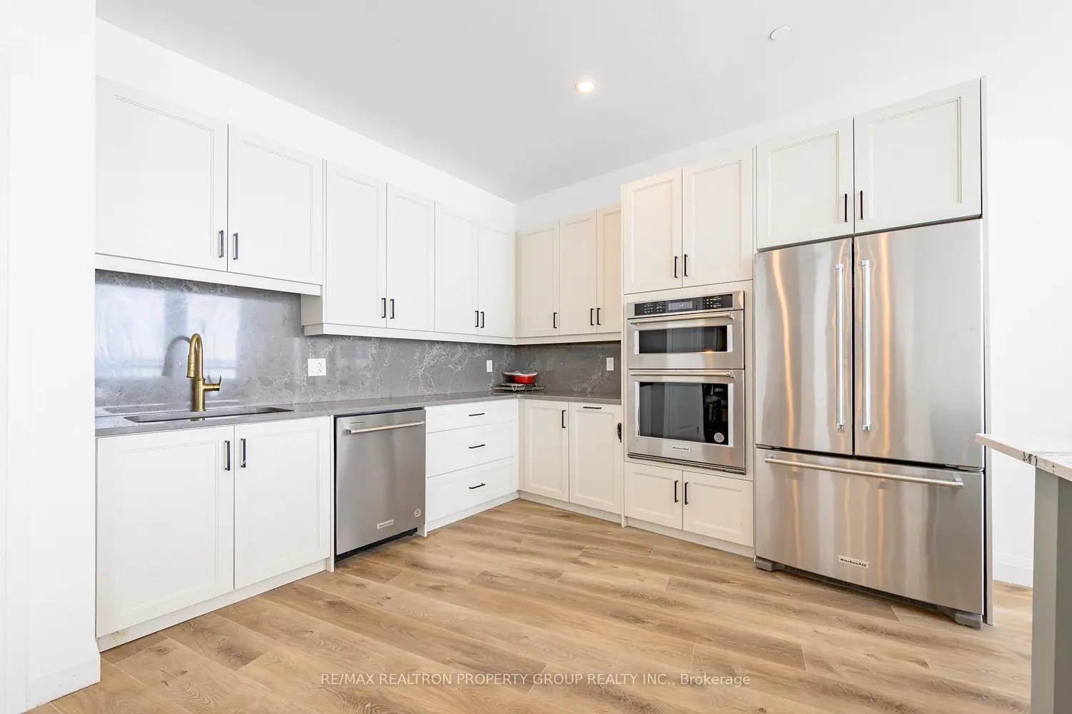 Additional image 17 of 99 Louisa Street 219