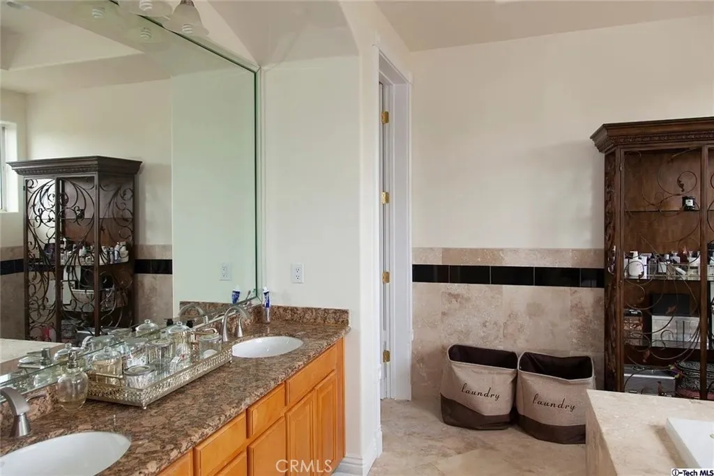 10062 Valley Circle Boulevard, Chatsworth, CA 91311