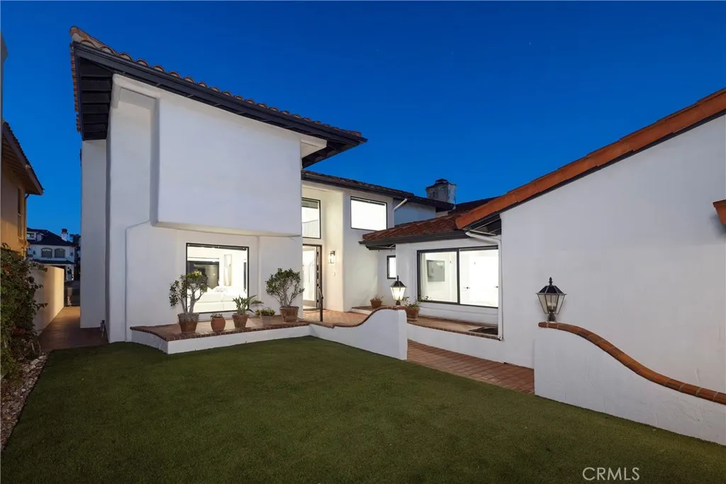 Additional image 120 of 16572 Grimaud Ln, Huntington Beach, CA 92649