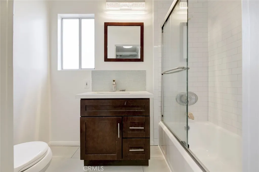 Additional image 19 of 12156 Vanowen Street, North Hollywood, CA 91605