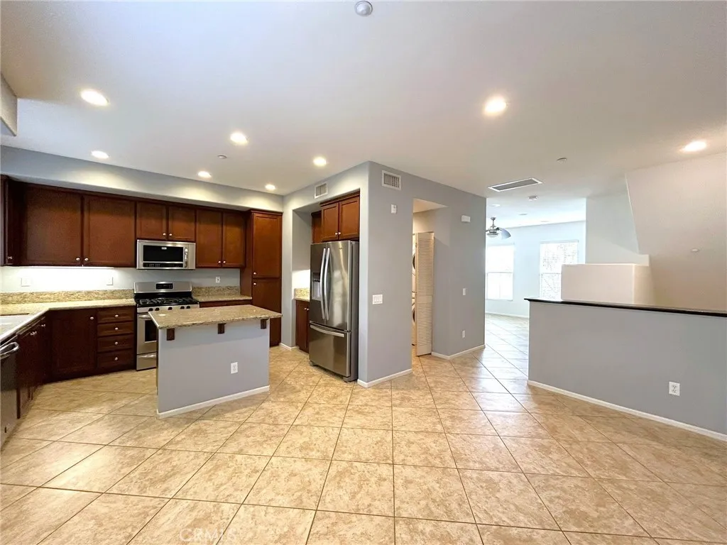 Additional image 12 of 12447 Canal Drive Unit 2, Rancho Cucamonga, CA 91739