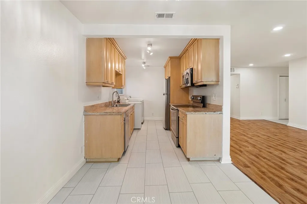 Additional image 8 of 4726 Park Granada Unit 216, Calabasas, CA 91302