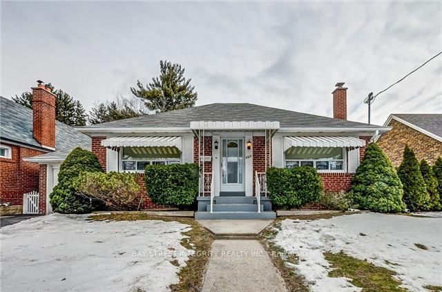 889 Royal York Road, Toronto, ON, M8Y 2V5