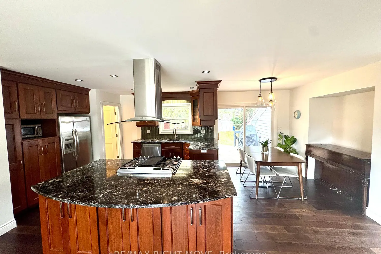 Additional image 3 of 234 Oak Street