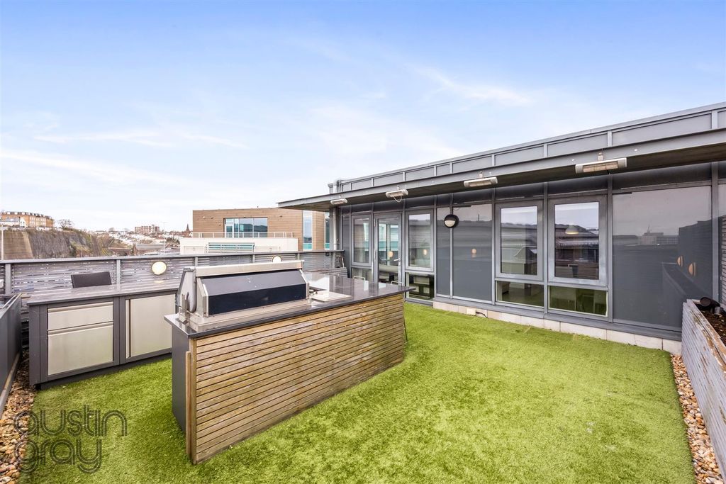 Additional image 3 of 3 bed flat for saleEmbankment House, Fleet Street, Brighton BN1