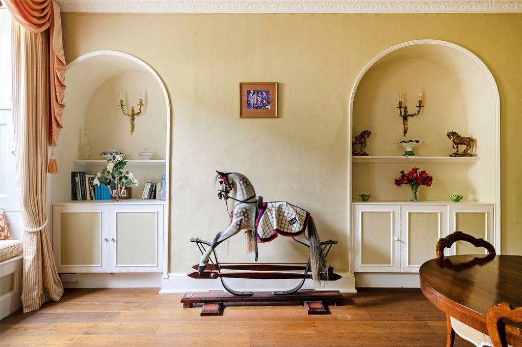 Additional image 4 of 4 bed maisonette for saleMissenden Road, Amersham, Buckinghamshire HP7