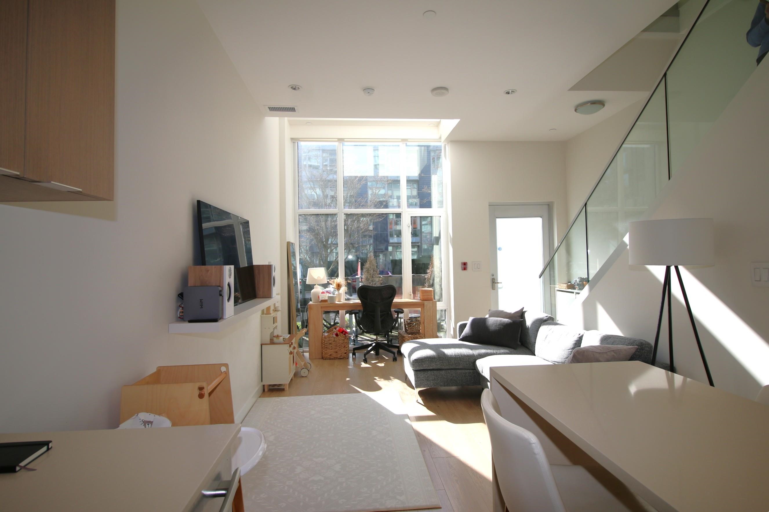 Additional image 3 of 125 1st Avenue E, Vancouver, BC, V6A 0E8