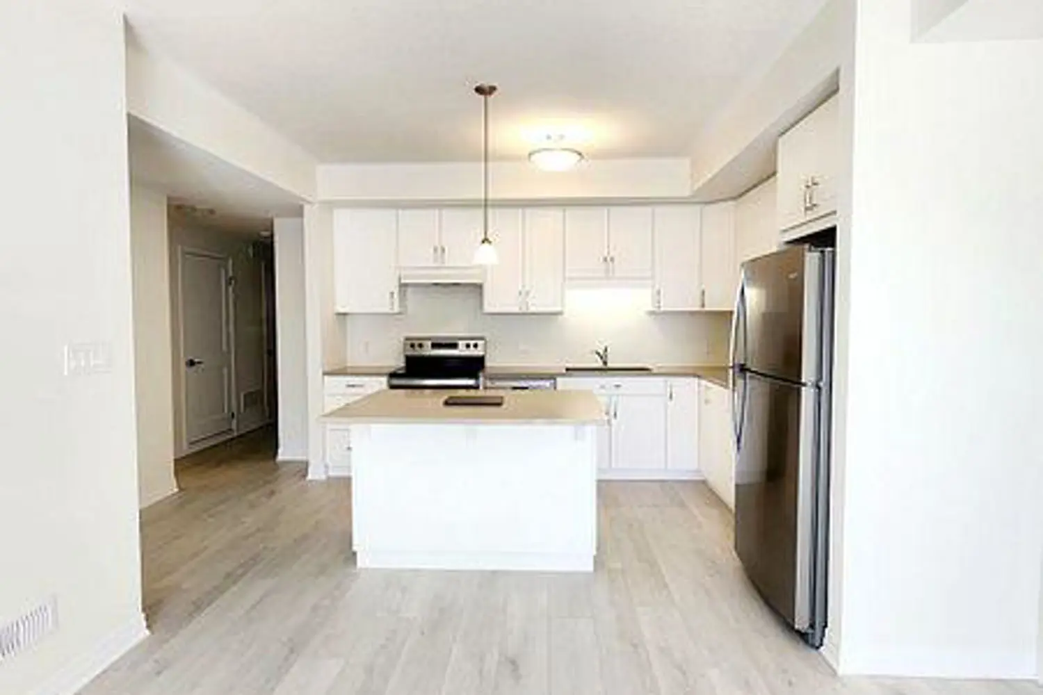 Additional image 9 of 142 Foamflower Place C33