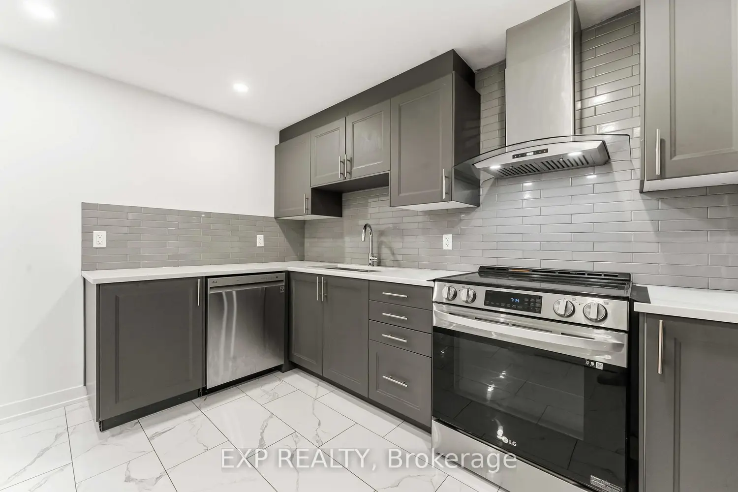 Additional image 15 of 212 Reisling Way