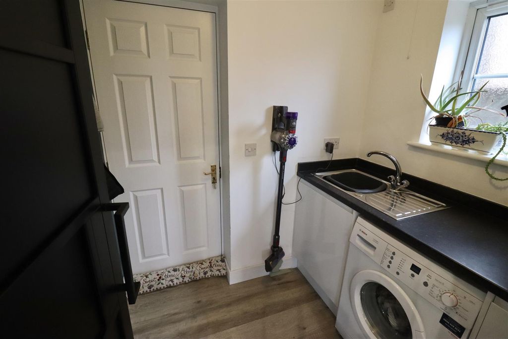 Additional image 17 of 4 bed property for saleThe Gables Paddock, Eastrington, Goole DN14
