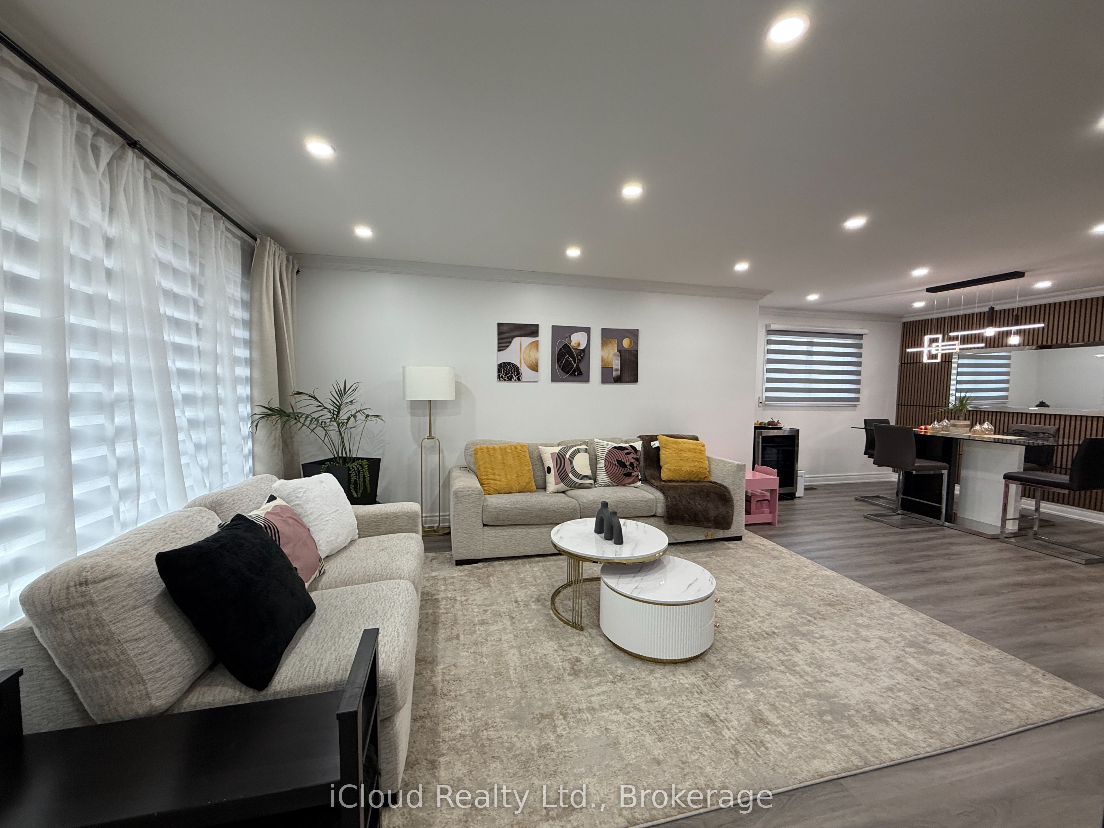 upper level-17 Cloud Drive, Toronto, ON, M9L 2P6 photo 3