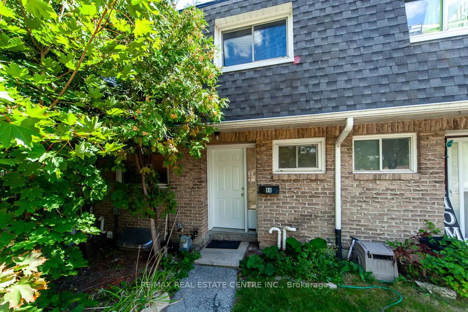 2050 Upper Middle Road 88