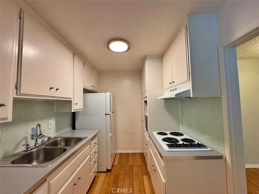 Additional image 24 of 5625 Sumner Way Unit 212, Culver City, CA 90230