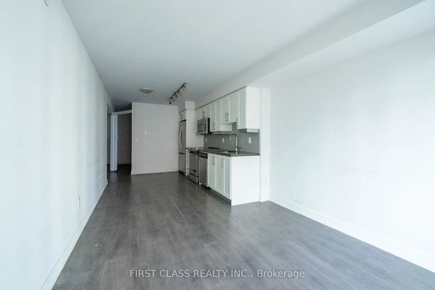 Additional image 11 of 525 Adelaide Street 1022