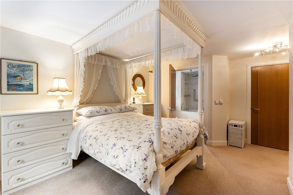 Additional image 10 of 2 bed flat for saleGranham Close, Marlborough, Wiltshire SN8