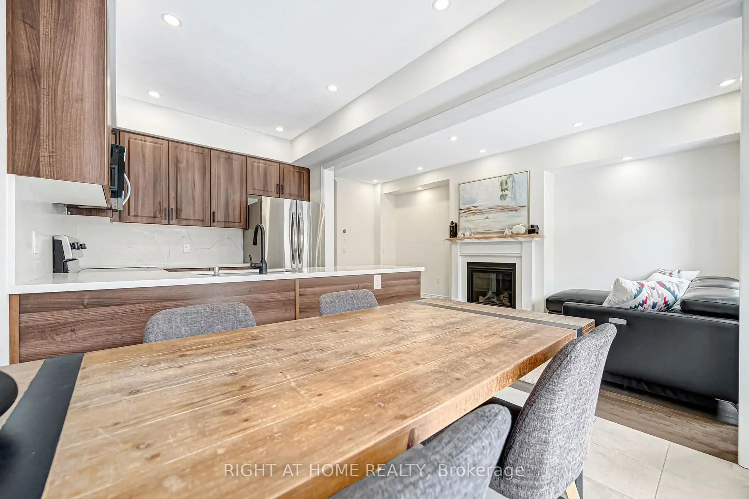 Additional image 9 of 52 Veterans Street