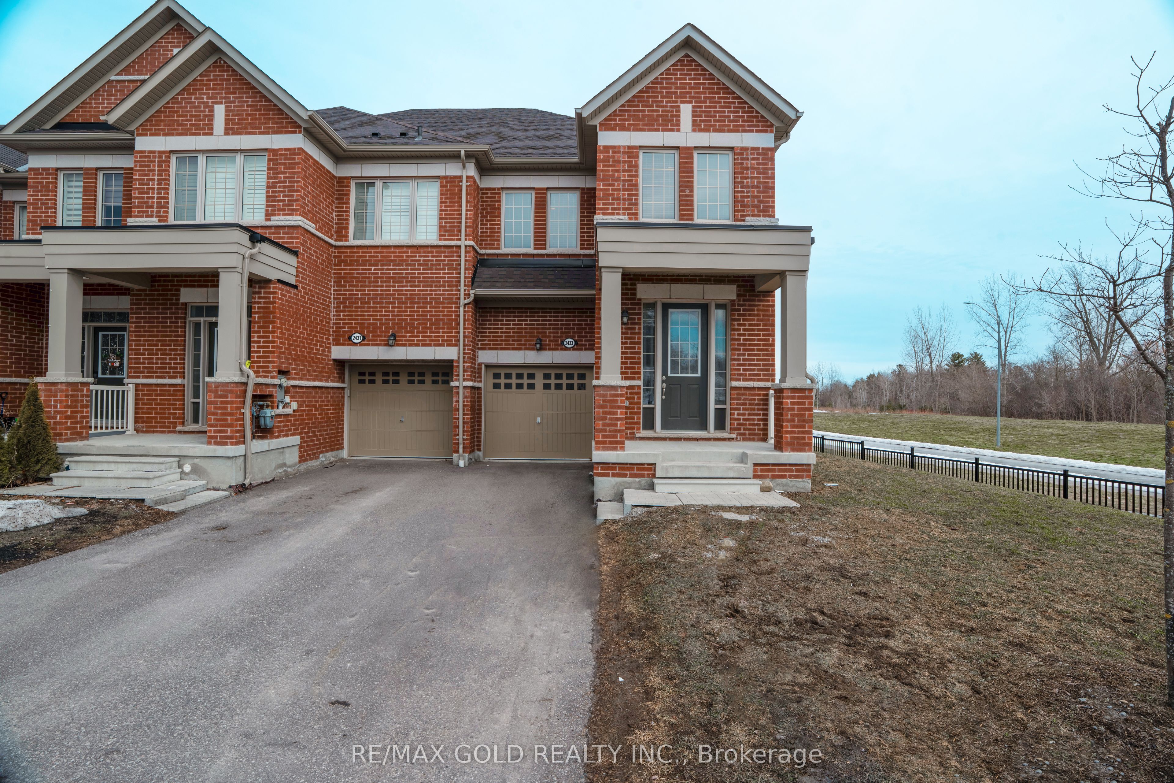 Additional image 2 of 2433 Florentine Place, Pickering, ON, L1X 0H1