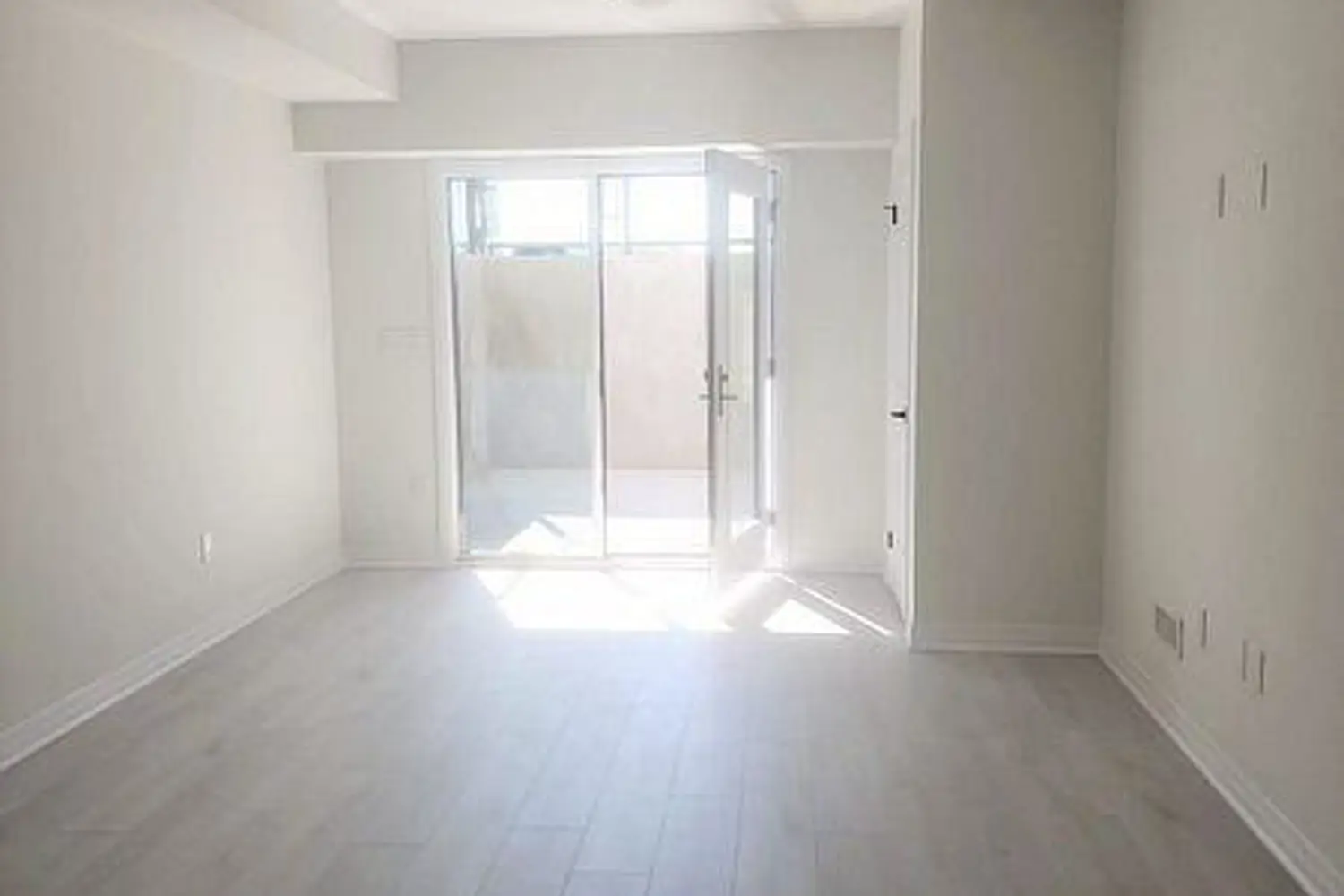 Additional image 10 of 142 Foamflower Place C33