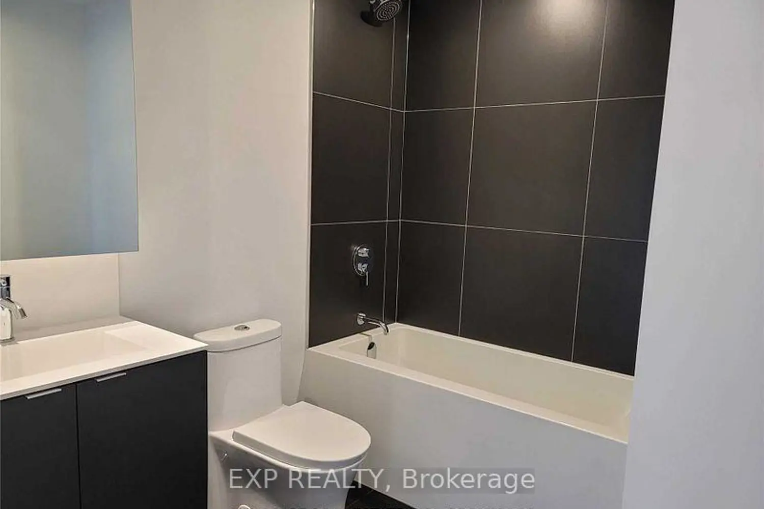 Additional image 12 of 20 Edward Street 607