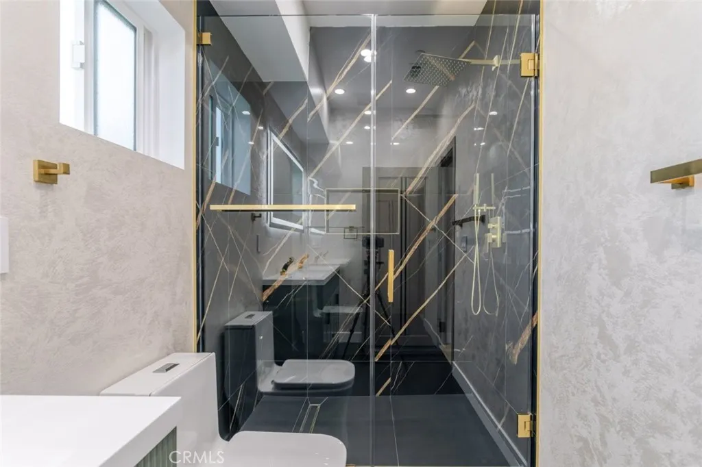 Additional image 17 of 11120 Emelita Street, North Hollywood, CA 91601