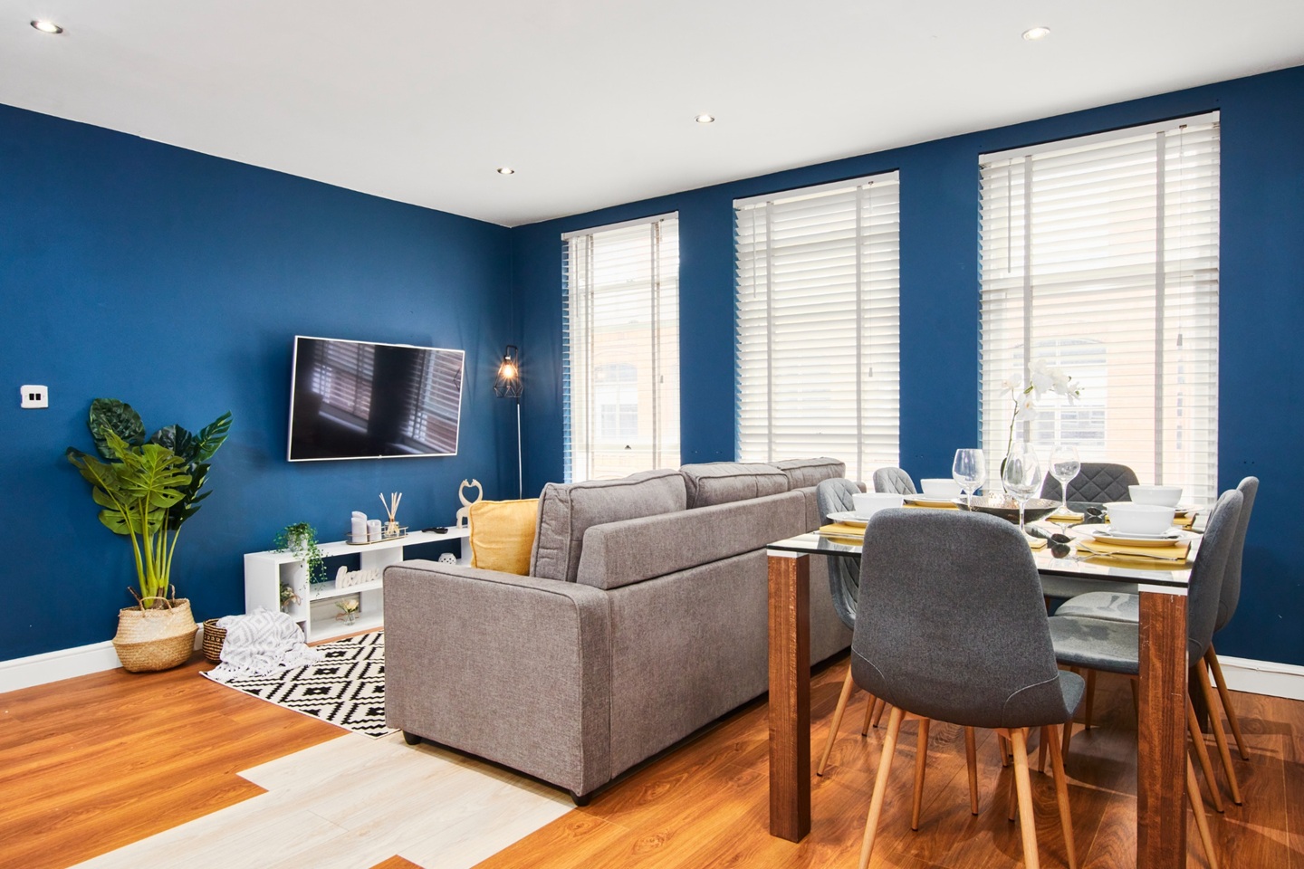 3 Bed Flat, St Pauls St, LS1, N1 7GU