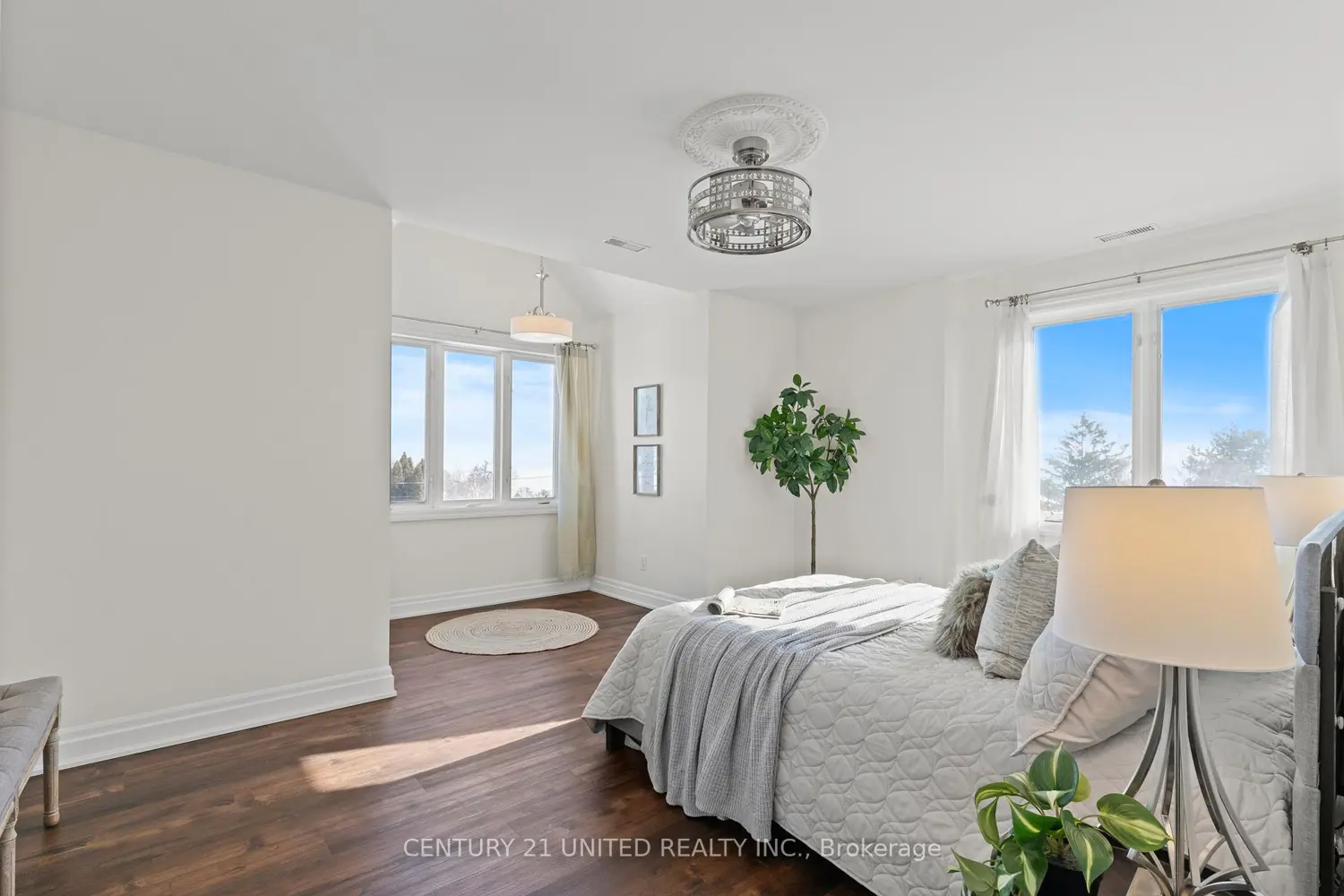 Additional image 9 of 882 Danforth Place