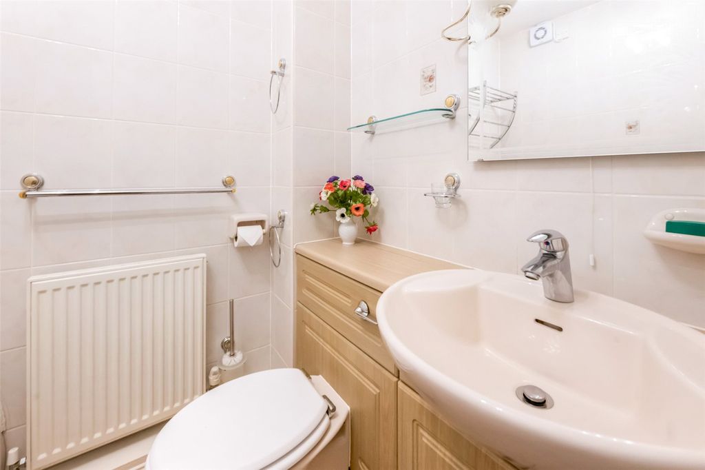 Additional image 22 of 2 bed flat for saleBeechwood Gardens, The Garden Wing, Stirling FK8