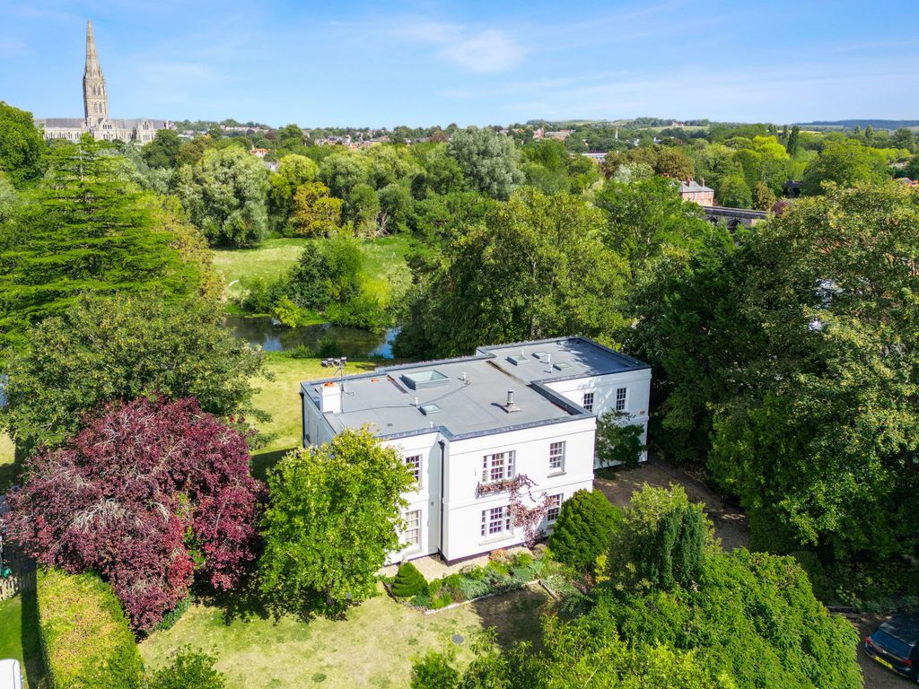 Additional image 2 of 6 bed detached house for saleWatersmeet Road, Salisbury SP2