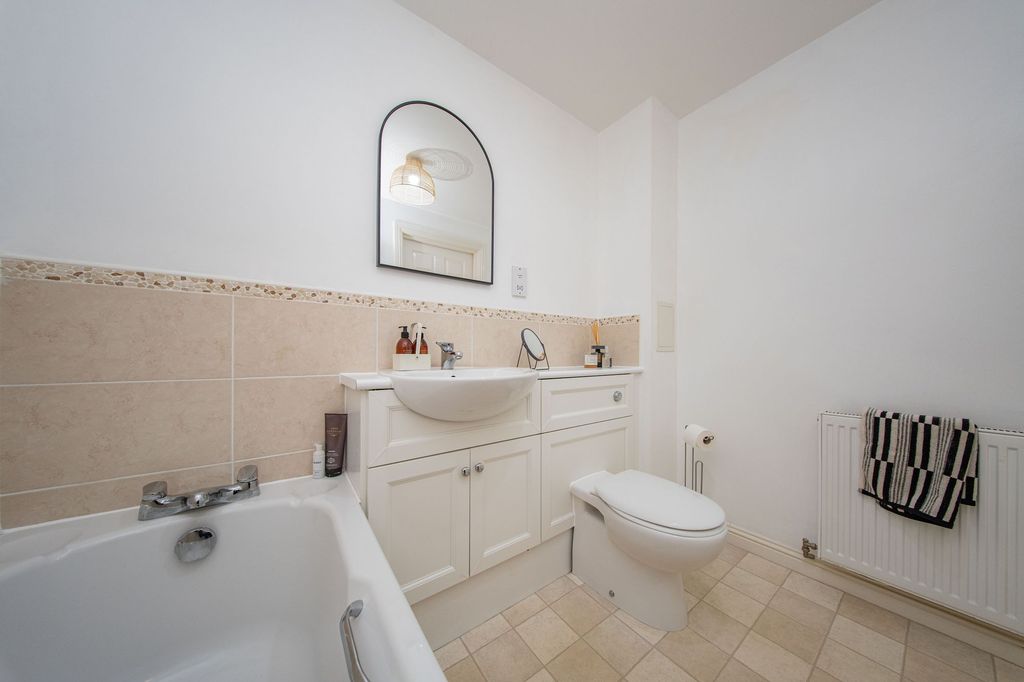 Additional image 11 of 2 bed flat for saleAlmondvale Lane, Livingston EH54