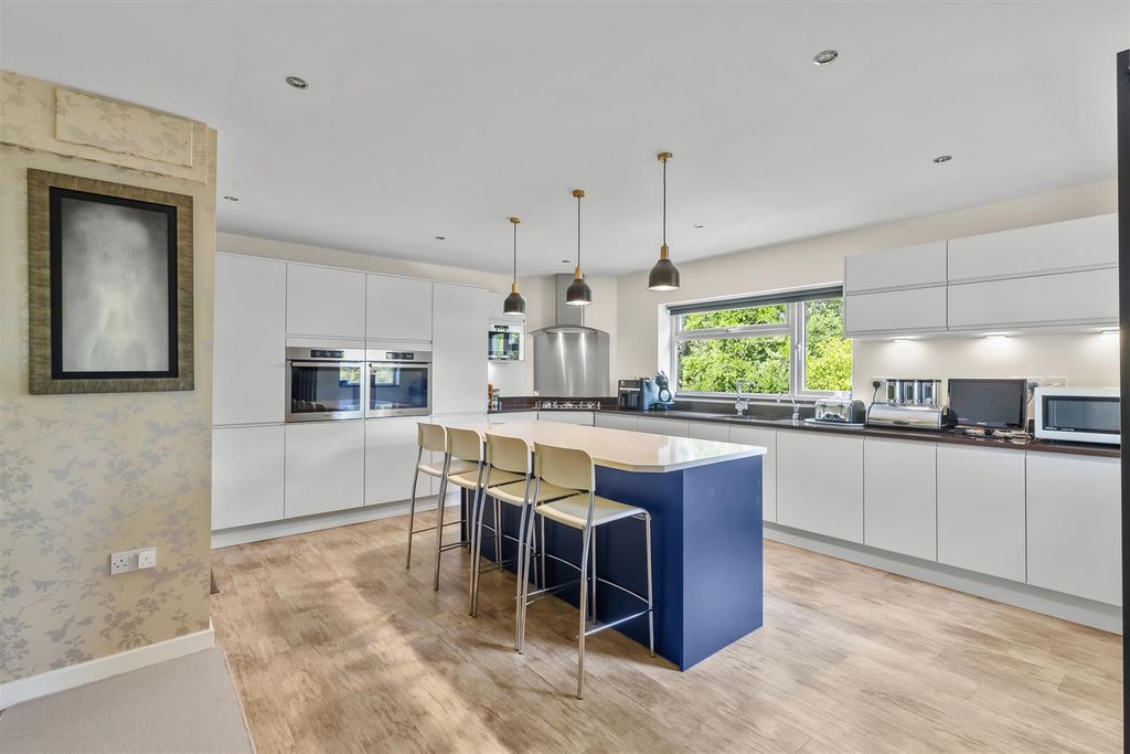 Additional image 3 of 6 bed detached house for saleBolling Road, Ilkley LS29