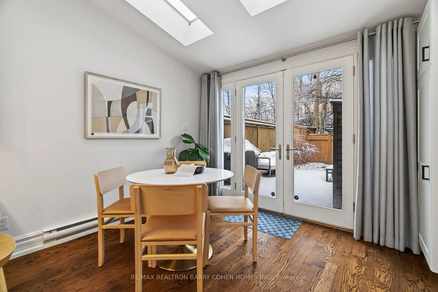 Additional image 11 of 198 Macpherson Avenue