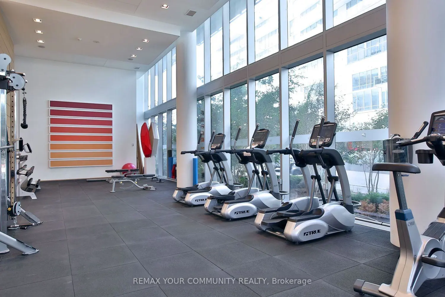 Additional image 20 of 29 Queens Quay 918