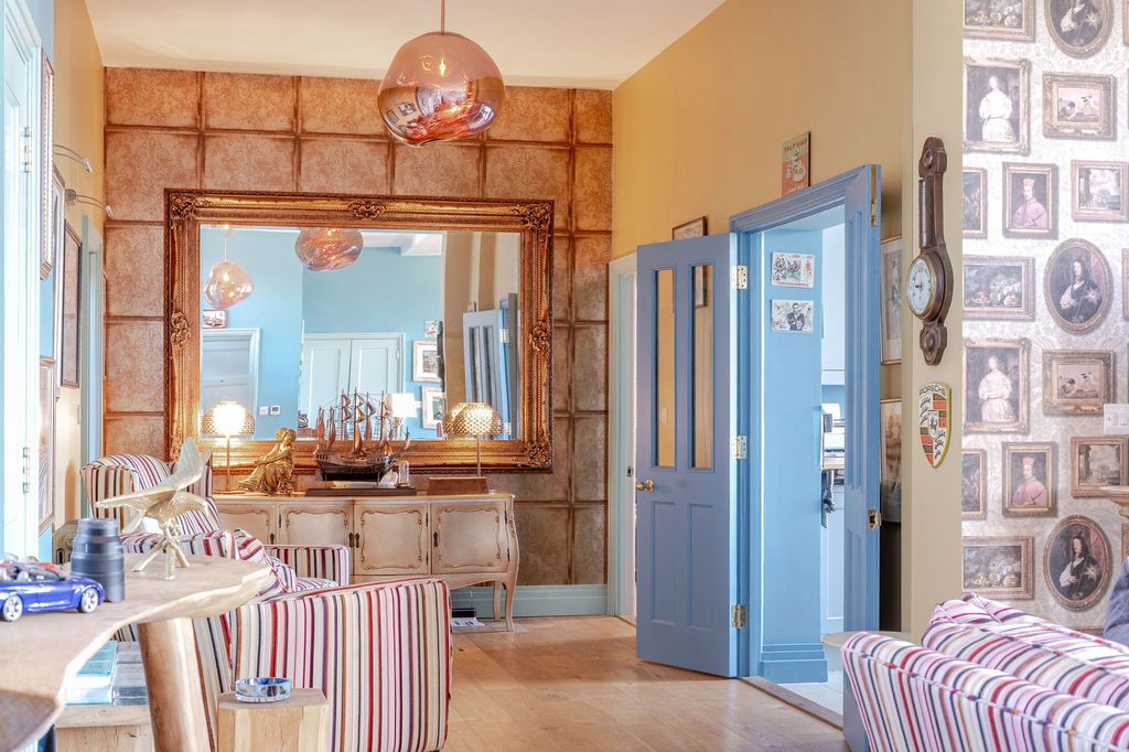 Additional image 5 of 2 bed flat for saleKings Drive, Midhurst GU29