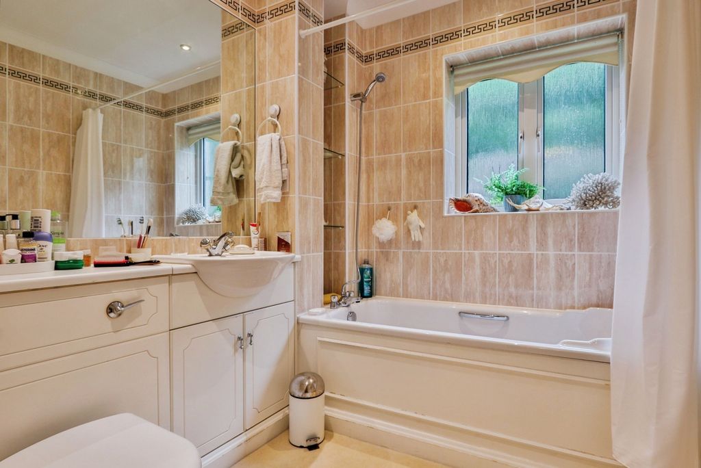 Additional image 11 of 3 bed flat for saleBalcombe Road, Branksome Park, Poole, Dorset BH13