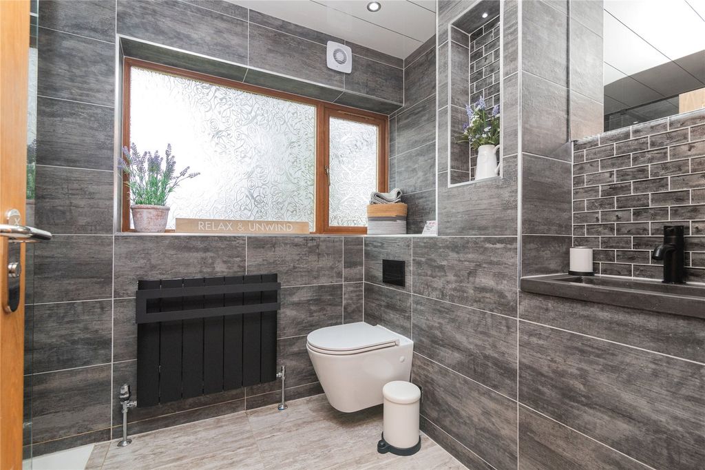 Additional image 9 of 5 bed flat for saleThe Chalet, Dunard House, Kinlochard, Stirling, Stirlingshire FK8